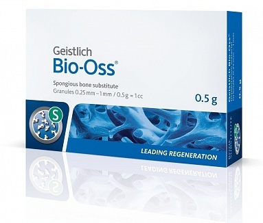 Bio-Oss 0.5 S Bio Oss – неорганический материал, произведенный из депротенизированной бычьей кости, максимально идентичный по своей структуре костной ткани человека. Bio Oss  - натуральный костный заменитель, предназначенный для костной пластики. Благодаря своей высокопористой микроструктуре, костный материал Bio Oss способен обеспечивать беспрепятственный ангиогенез и остеогенез, а также сохранять объем в течение длительного времени. Область применения костного материала Bio Oss обширна: аугментация альвеолярного гребня, заполнение дефектов вокруг имплантатов и лунки удаленного зуба, использование при проведении операции по синус-лифтингу.